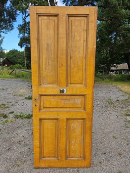 Enkeldörr 81 x 211 cm, finns på Överjärva