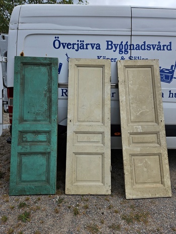 Enkeldörr 61,5 x 192 cm, finns på Överjärva